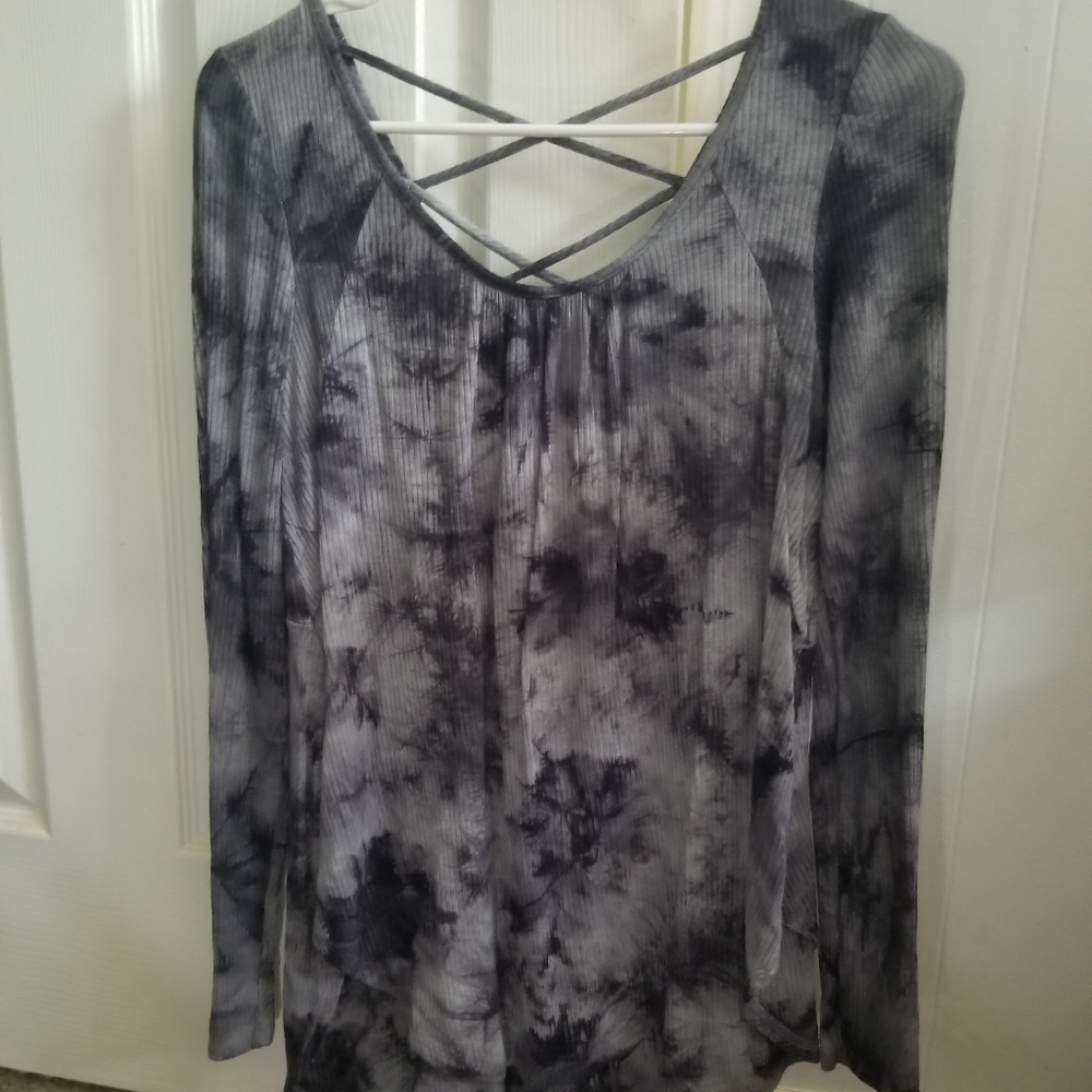 Tie dye wash laced back long sleve